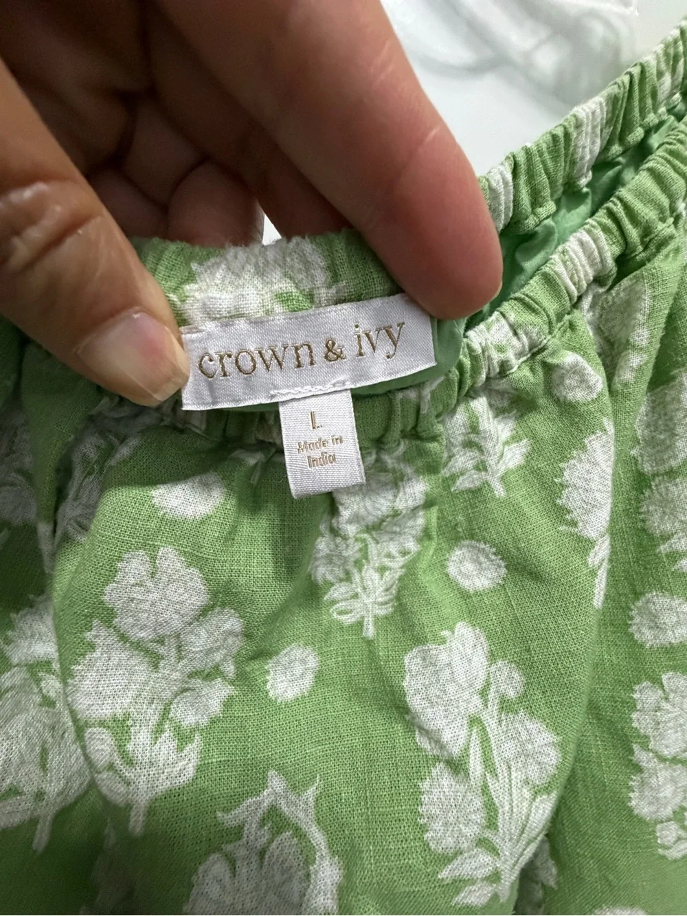 crown & ivy Light Green Floral dress - Picture 4 of 5